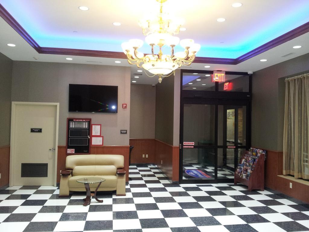 Howard Johnson By Wyndham Jamaica Ny Near Airtrain Jfk New York Bagian luar foto