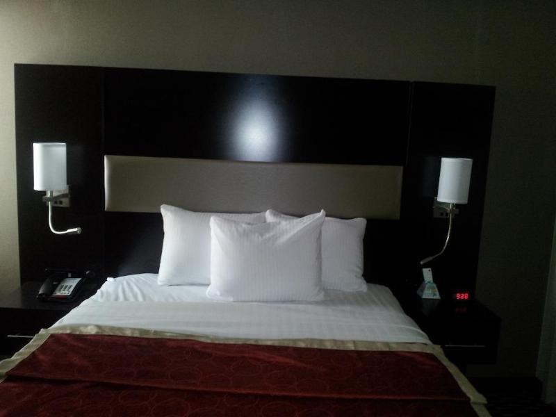 Howard Johnson By Wyndham Jamaica Ny Near Airtrain Jfk New York Bagian luar foto