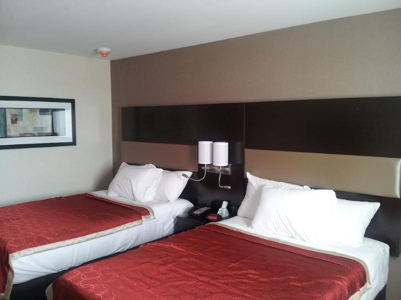 Howard Johnson By Wyndham Jamaica Ny Near Airtrain Jfk New York Bagian luar foto