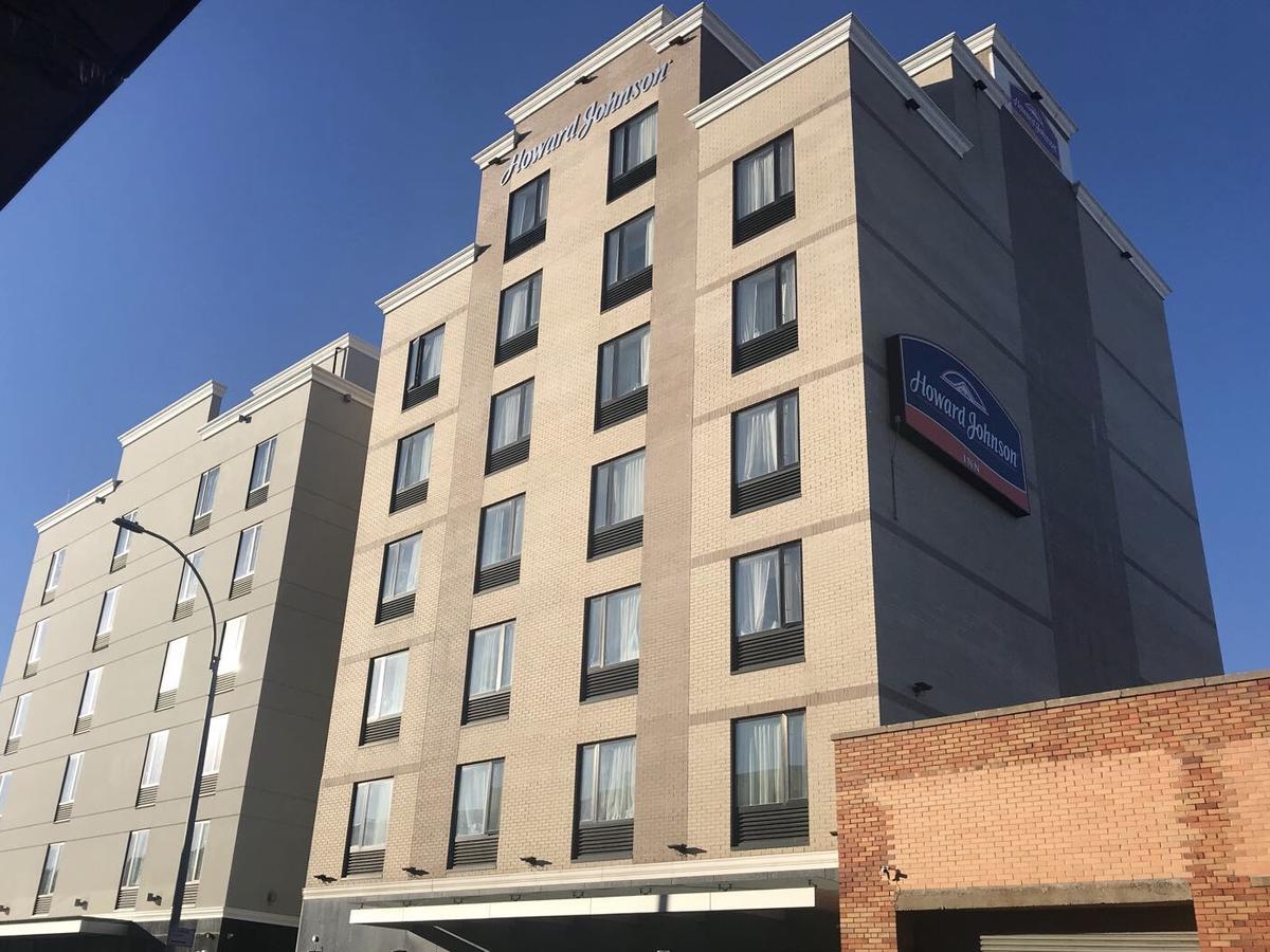 Howard Johnson By Wyndham Jamaica Ny Near Airtrain Jfk New York Bagian luar foto