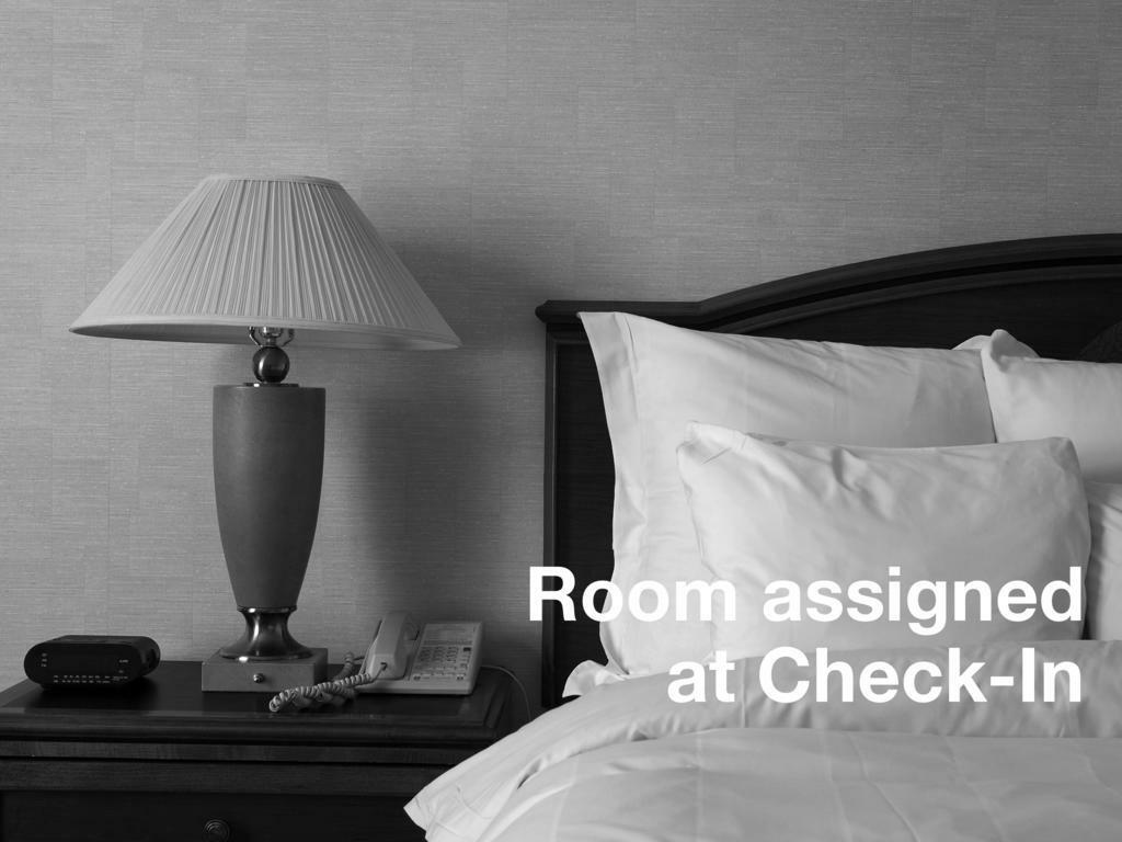 Howard Johnson By Wyndham Jamaica Ny Near Airtrain Jfk New York Bagian luar foto